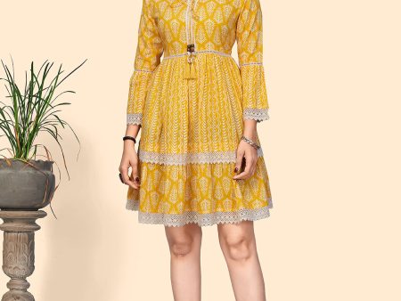 NOZ2TOZ Women s Printed & Lace Border A-Line Cotton Yellow Stitched Dress For Discount